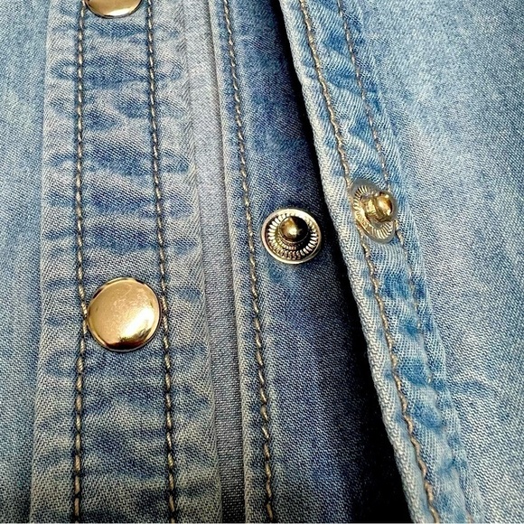 NEW YORK & COMPANY Long Sleeve Snap Button Chambray Denim Shirt Dress Size L - Picture 11 of 16